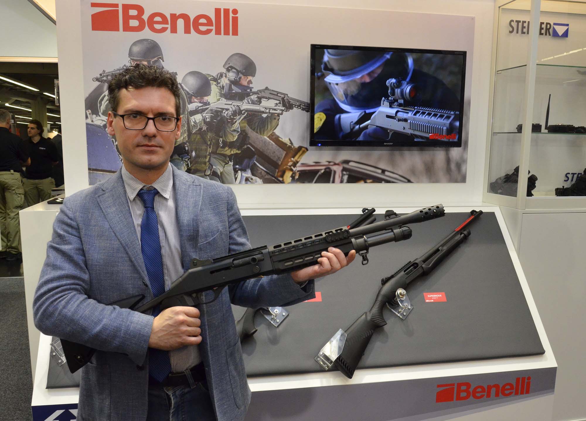 benelli: Benelli M4 A1 halbautomatische Flinte für Militär und Polizei