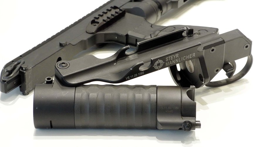 STEYR MANNLICHER GL-40 STEYR MANNLICHER GL-40