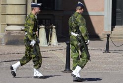Sako liefert die neuen Handfeuerwaffen für die finnischen Verteidigungskräfte und die schwedischen Streitkräfte Dieses bei Sako gefertigte Sturmgewehr in 5,56 x 45 mm soll das AK5 der schwedischen Streitkräfte ersetzen.