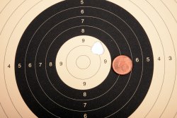 Das Sako TRG M10 für finnische Armee und NYPD ESU Einschussloch von der Sako TRG M10