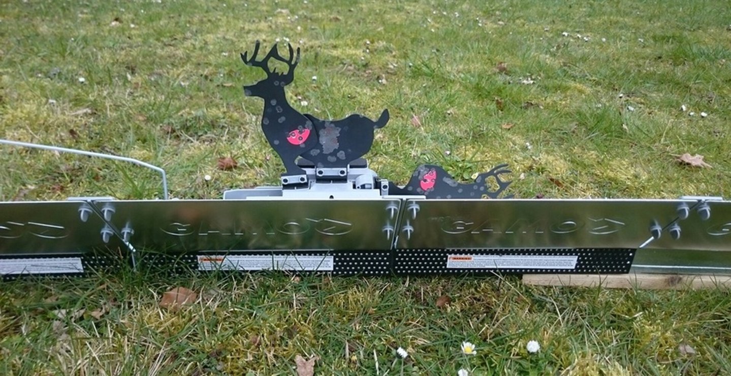 Laufender Hirsch für das Luftgewehr von GAMO im User-Test Laufender Hirsch auf dem Scheibenwagen
