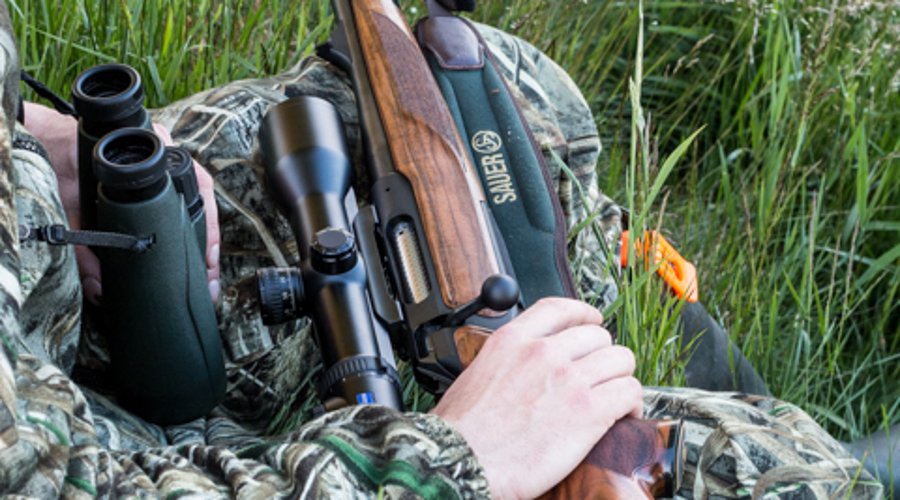 SAUER 404 Reptiergewehr bei der Jagd