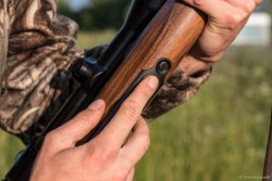 SAUER 404 im User-Test Sauer 404 Magazinlöseknopf