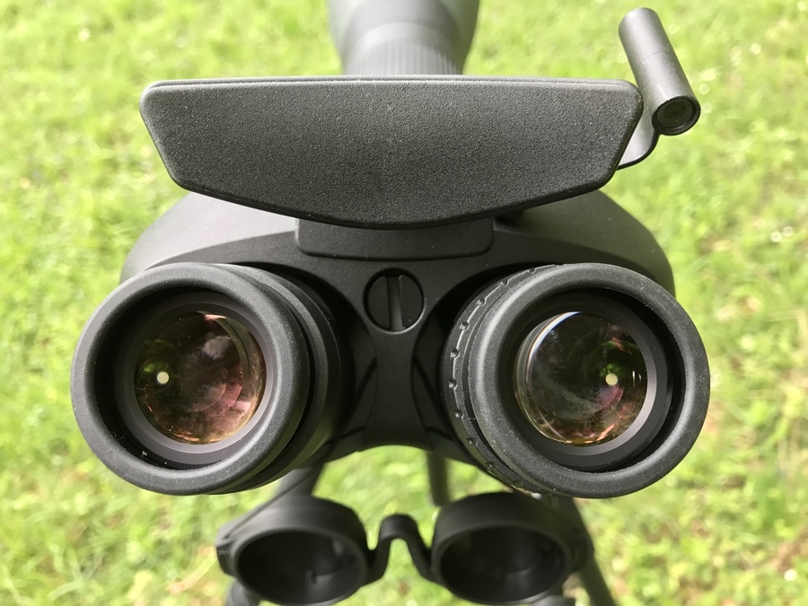Swarovski BTX 30x85: neues Spektiv mit zwei Okularen im User-Test Innovatives Spektiv Swarovski BTX 30x85 mit zwei Okularen, Stirnstütze und Schrägeinblick