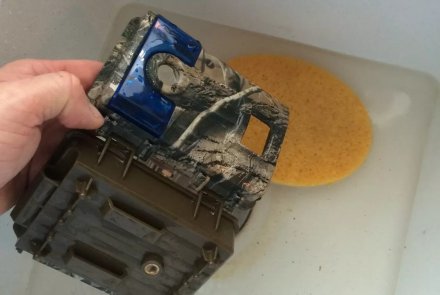 Wildkamera MINOX DTC-700 im User-Test Das Gehäuse der MINOX DTC-700 lässt sich zum Reinigen einfach entfernen.