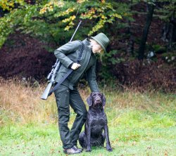 Samantha Wendel mit einem Deutsch Drahthaar
