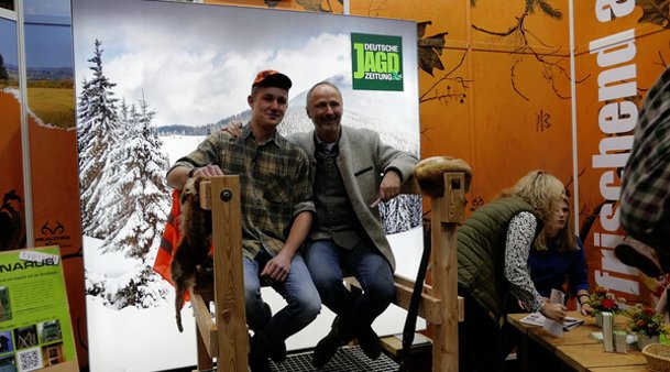 JAGD & HUND 2018: auf der Jagdmesse mit Tom von Jäger TV Tom von Jäger TV am Stand der Deutschen Jagdzeitung auf der Jagd & Hund 2018