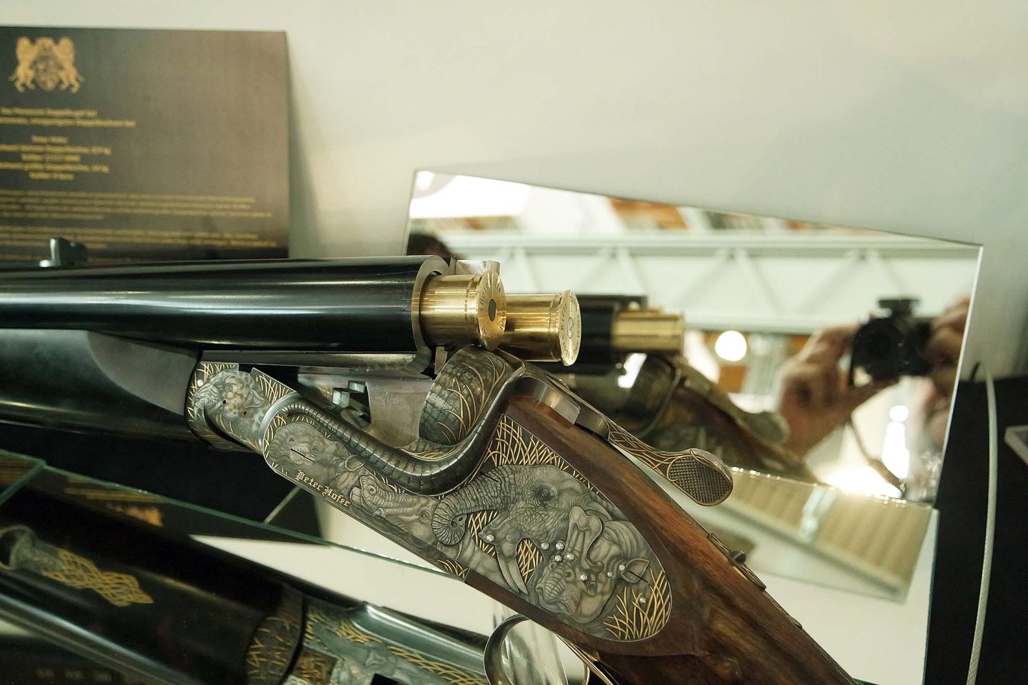 Peter Hofer Kaliber 4 bore - die Doppelbüchse der Elfenbeinjäger