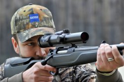 Sauer Drückjagdnadel 2016 Zeiss Zielfernrohr auf Sauer 303