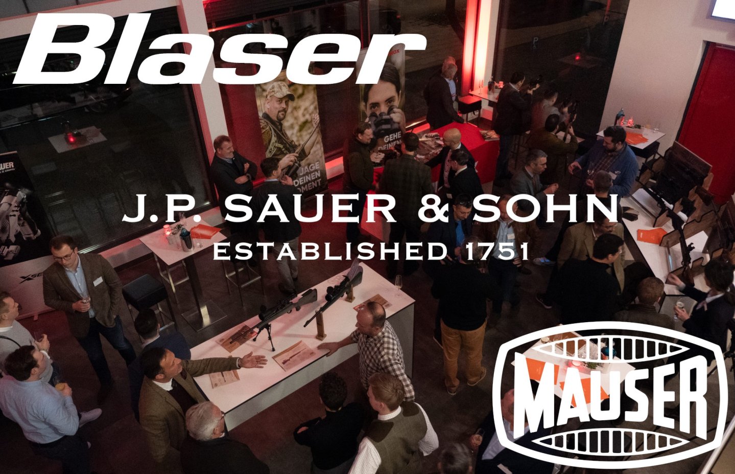 Blaser, Sauer und Mauser: Alle Neuheiten von der Jagd und Hund 2020 Ansicht der Jagd und Hund 2020 mit den Logos der 3 Hersteller.