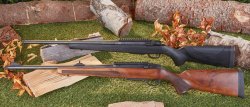 Übersicht und Test: Die jagdliche Repetierbüchse Brenner BR20 bei B&H Waffenhandel Zwei mal BR20 mit unterschiedlichen Schäften.