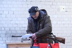 Schwingt der Lauf noch? Mit einem Stück Papier kann man das schnell überprüfen