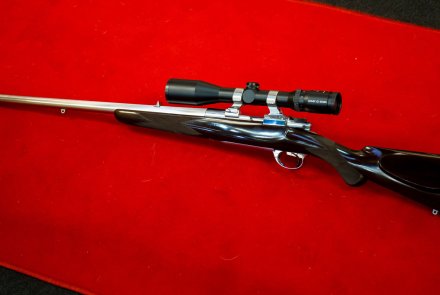 Max Ern: Büchsenmacher & Graveur Max Ern Repetierbüchse mit dem System Mauser 98, Kaliber 8x68S Vollansicht