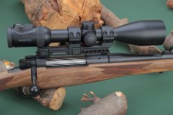 Test & Technik: Orsis Hunter in .30-06 Springfield und Orsis 140 in .308 Winchester Die Swarovski Optik der Orsis Hunter in .30-06 Springfield in Großaufnahme