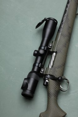 Test: Proof Research Summit in 6,5 Creedmoor − was kann der leichte Jagdrepetierer mit Karbonmantellauf? Swarovski Optik Z6i 1,7-10x42