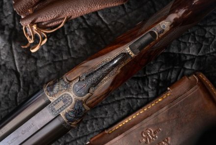 Gravuren auf der RIGBY Rising Bite