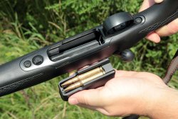Zweireihiges Magazin der Sauer S 100 Classic XT Magazin der Waffe
