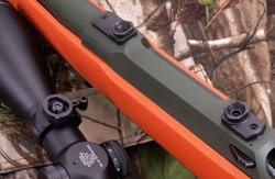 Sondermodell von B&H im Test: Das kann die Sauer S100 Drückjagd in .308 Winchester Zielfernrohrmontage der S100 Drückjagd.