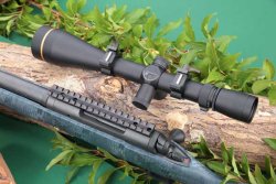 Savage 10T-SR Repetierbüchse für die Jagd im Test Montage des Zielfernrohrs bei der Savage Repetierbüchse