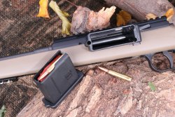 Test: VOERE S16 in .223 Remington Magazinschacht und Magazin der VOERE S16