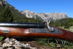 Pedersoli Waterfowl in der Nahaufnahme Die Vorderlader-Doppelflinte Waterfowl von Pedersoli in der Nahaufnahme