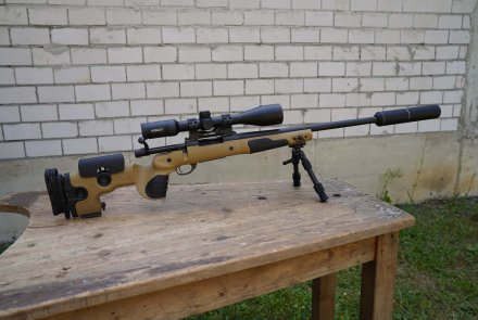 Wir wollten wissen: Wie wirken bleifreie und bleihaltige Geschosse auf eine Schussentfernung von 300 Meter? Anschauen lohnt sich.... HOWA 1500 mit einem GRS-Schaft.