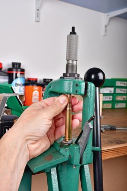 Patronen für die Großwildjagd Teil 1: Kaliber .375 Holland & Holland Magnum – Britischer Klassiker Patronen für die Großwildjagd Teil 1: Kaliber .375 Holland & Holland Magnum – Britischer Klassiker