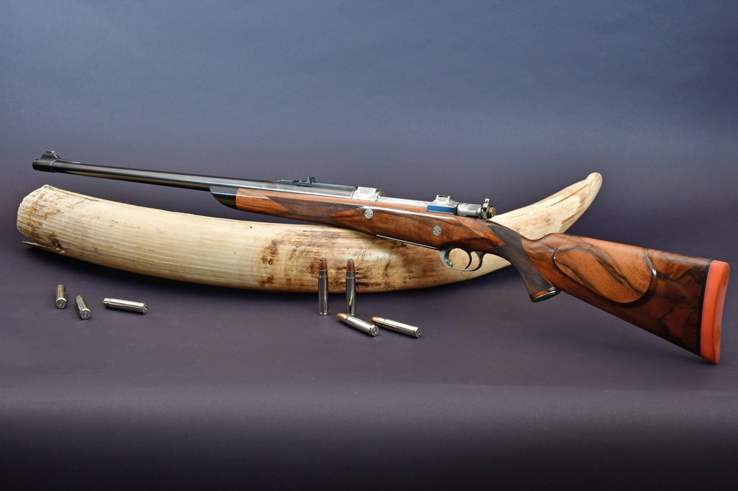 Patronen für die Großwildjagd, Teil 10: .500 Jeffery vs. 12,7x70 Schüler – die verwirrende Geschichte der Kaliber Hausmann & Co Repetierbüchse auf Basis eines Prechtel 98 Magnum-Systems von links.