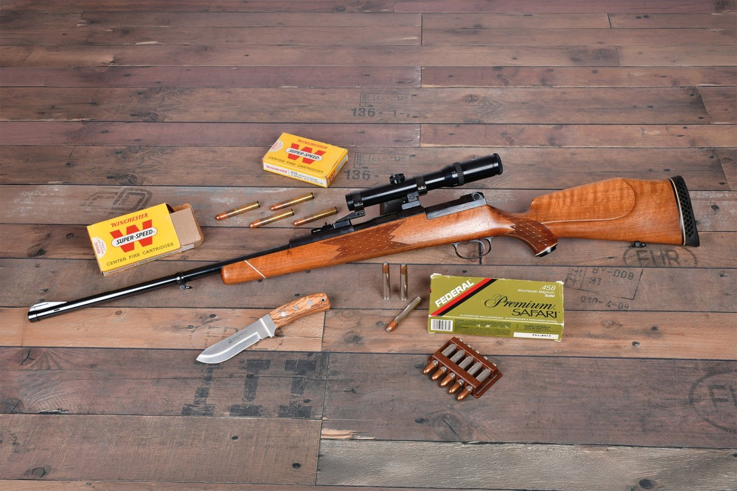 Mauser 66 mit Zubehör und Patronen Kaliber .458 Winchester Magnum.
