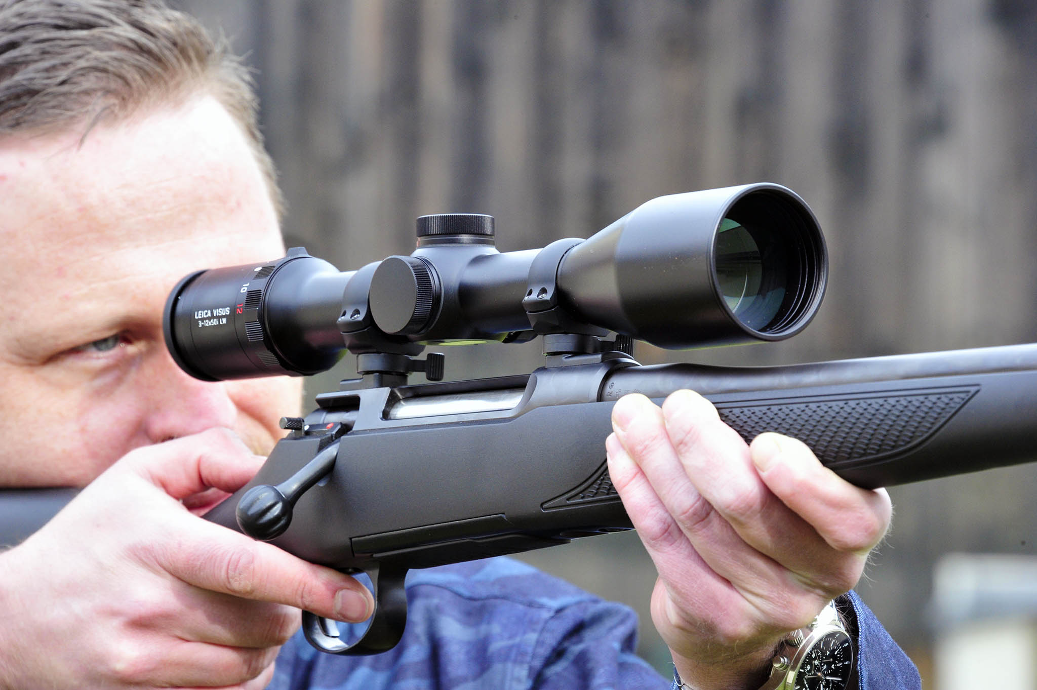 leica-sportoptik: LEICA: Neue Zielfernrohre und Ferngläser für die Jagd 2016