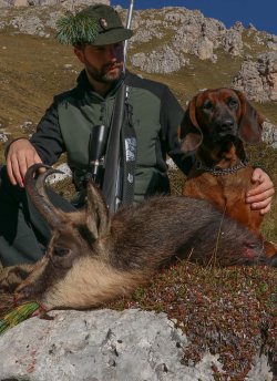 Swarovski Z8i-Serie: Kompromisslose Schärfe und schnelle Zielerfassung cacciatore-con-camoscio.jpg