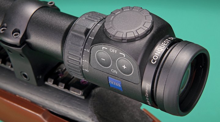 Test: ZEISS Conquest DL 2-8x42 Zielfernrohr Die Beleuchtungseinheit des ZEISS Conquest DL 2-8x42