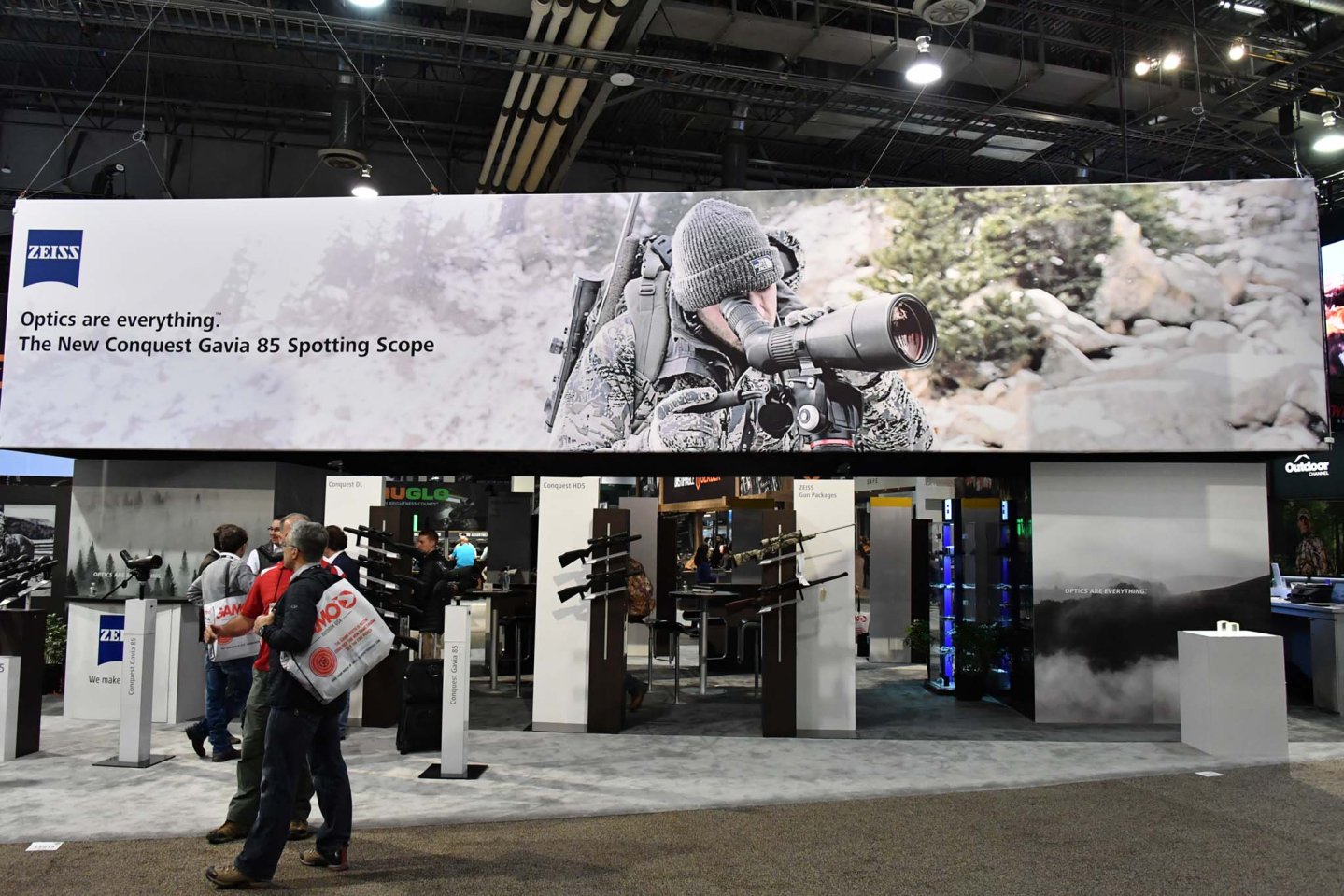 ZEISS Überblick auf der SHOT Show 2017 Messestand auf der SHOT Show 2017 von ZEISS
