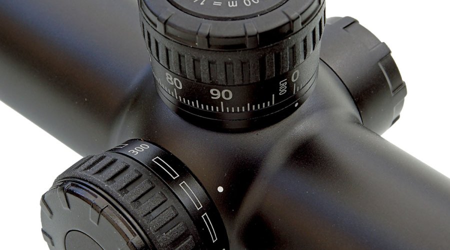 Zielfernrohr Zeiss Victory V8 im Test Parallaxenausgleich mit Markierungen für 50, 100, 300 Meter