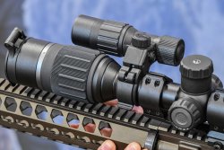 Pulsar digex Zielfernrohr mit- 40-mk-sensor auf der shot Show 2020 detai links