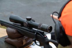 Blaser Infinity: neue Zielfernrohre für die Jagd Blaser Infinity Zielfernrohr auf Jagdgewehr