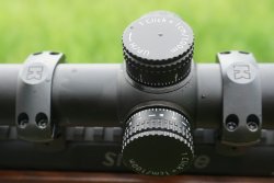 Was kann das neue Zielfernrohr GPO SPECTA 6x 3-18x56i G4i Fiber mehr als andere Jagdoptiken dieser Preisklasse? Die Verstelltürme des GPO SPECTRA 6x 3-18x56i ohne Schutzkappen.