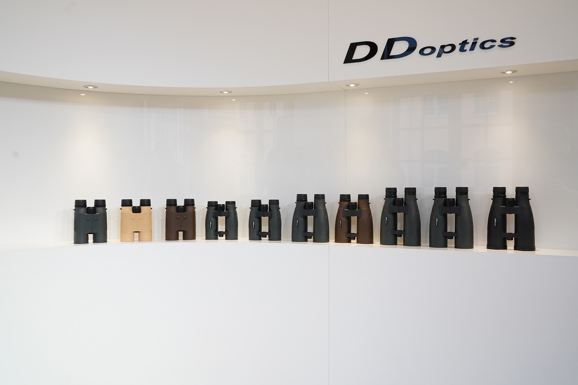 DDoptics: Video-Interview mit A.Drescher: Was die Ferngläser und Zielfernrohre "Made by DDoptics" auszeichnet DDoptics: Video-Interview mit A.Drescher: Was die Ferngläser und Zielfernrohre "Made by DDoptics" auszeichnet
