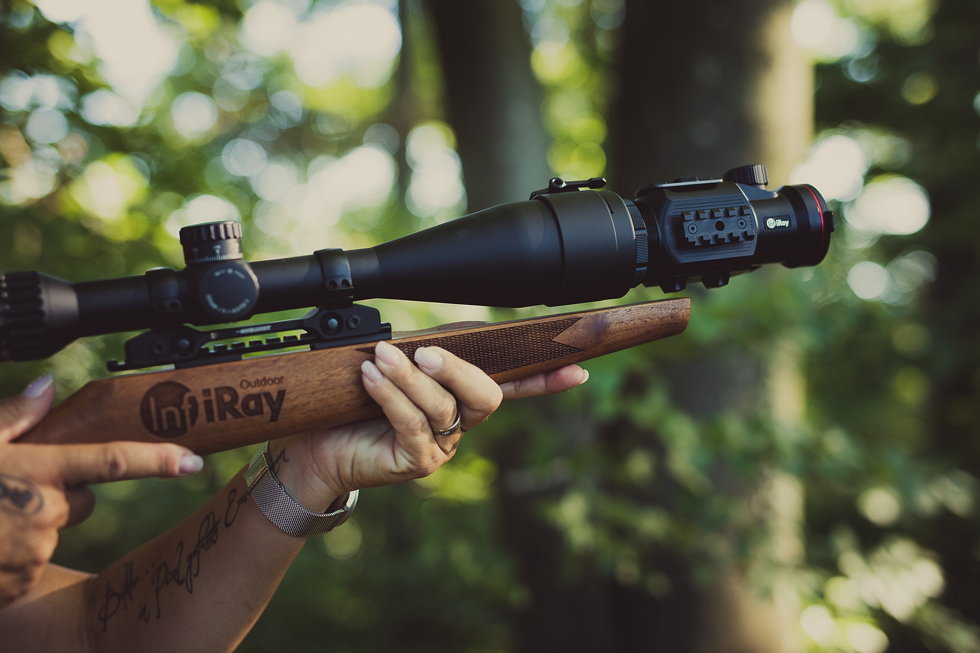 InfiRay/ Nocpix: Nikolaus-Gewinnspiel bis zum 06.12.2022: Thermal-Clip-On InfiRay Mate MAH 50 im Wert von 4.299,- Euro – so können Sie teilnehmen