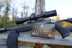 Im Test: Das Wärmebildgerät GPO Spectra TI 35 in Kombination mit dem ZF Spectra 6x 2-12x50i Die Test-Ausrüstung auf dem Hochsitz.