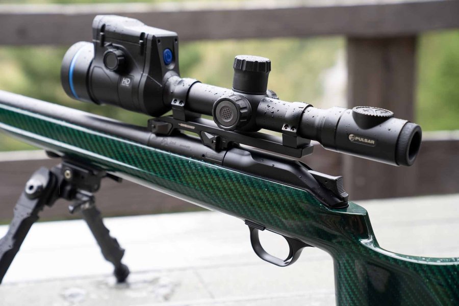 Pulsar Thermion auf Blaser R8