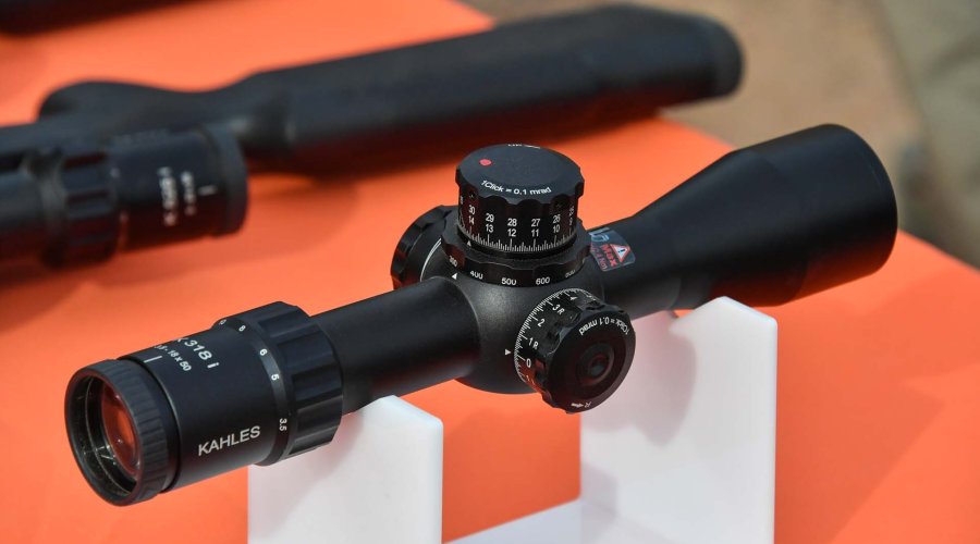 KAHLES Optik-Neuheiten 2019: das HELIA RD Minileuchtpunktvisier und eine neue Ausführung des K318i Zielfernrohrs Das Zielfernrohr K318i von KAHLES erhält seine ersten Updates.
