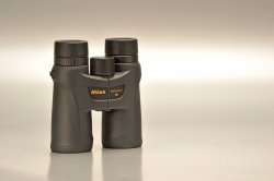 NIKON 8×42 Monarch 7 NIKON 8×42 Monarch 7