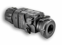 Nitehog TIR-M35 Chameleon X-Core: Weiterentwickelte Wärmebildoptik für Jagd und nächtliche Beobachtung Nitehog TIR-M35 Chameleon X-Core Waermebildoptik von schraeg hinten