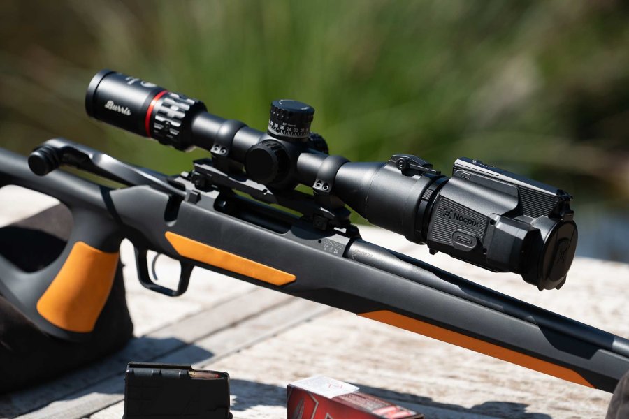 Nocpix-Mate-H50R-auf-CZ600-Ergo-Plus