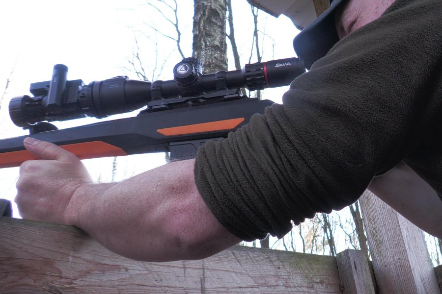 Selbstaktivierte Videoaufnahme und Einschießen des PARD Predator für Jagd auf Schwarzwild mit Vorsatzgerät Selbstmotivierte Videoaufnahme Pard Predator 640 LRF