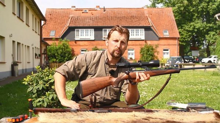Schmidt & Bender 2,5-10x50 Polar T96 Zielfernrohr im Praxis-Test Jäger mit Kombination aus Schmidt & Bender Polar T96 auf Repetierbüchse berichtet von seinen Erfahrungen mit dem Zielfernrohr