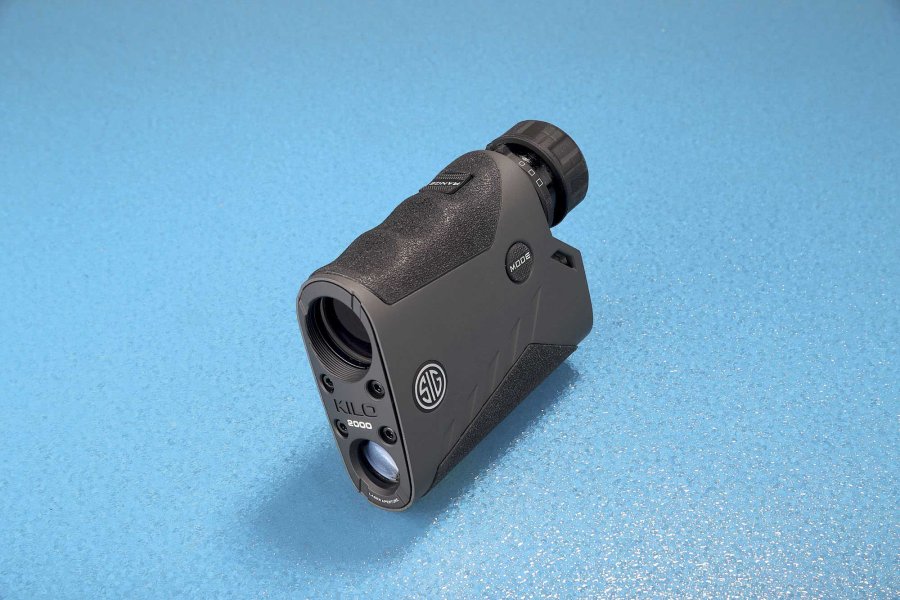 SIG Sauer KILO 2000 digitaler Laser-Entfernungsmesser für die Jagd Laser-Entfernungsmesser SIG Sauer KILO 2000 mit einfacher Bedienung, robuster Bauweise und optischen Spitzenleistungen.