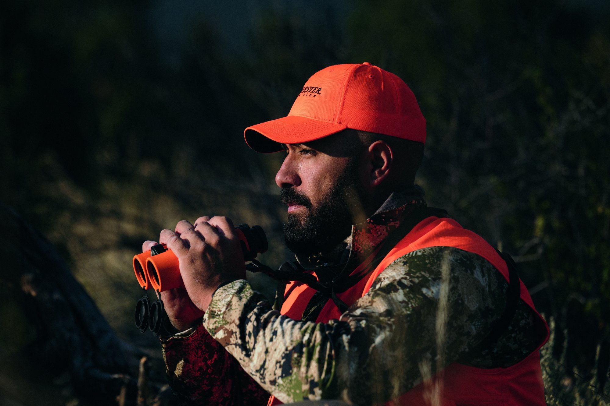 swarovski-optik: Jetzt auch in Orange: Das SWAROVSKI Fernglas EL Range TA ab sofort in einer neuen, auffälligen Farbvariante