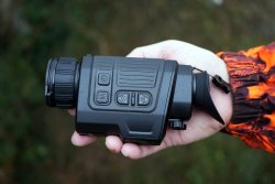 Praxistest: Vorstellung der Wärmbildkamera InfiRay Finder FH35R V2 mit einem ersten Testeindruck aus dem Revier Blich auf die Oberseite des InfiRay Finder FH35R V2.